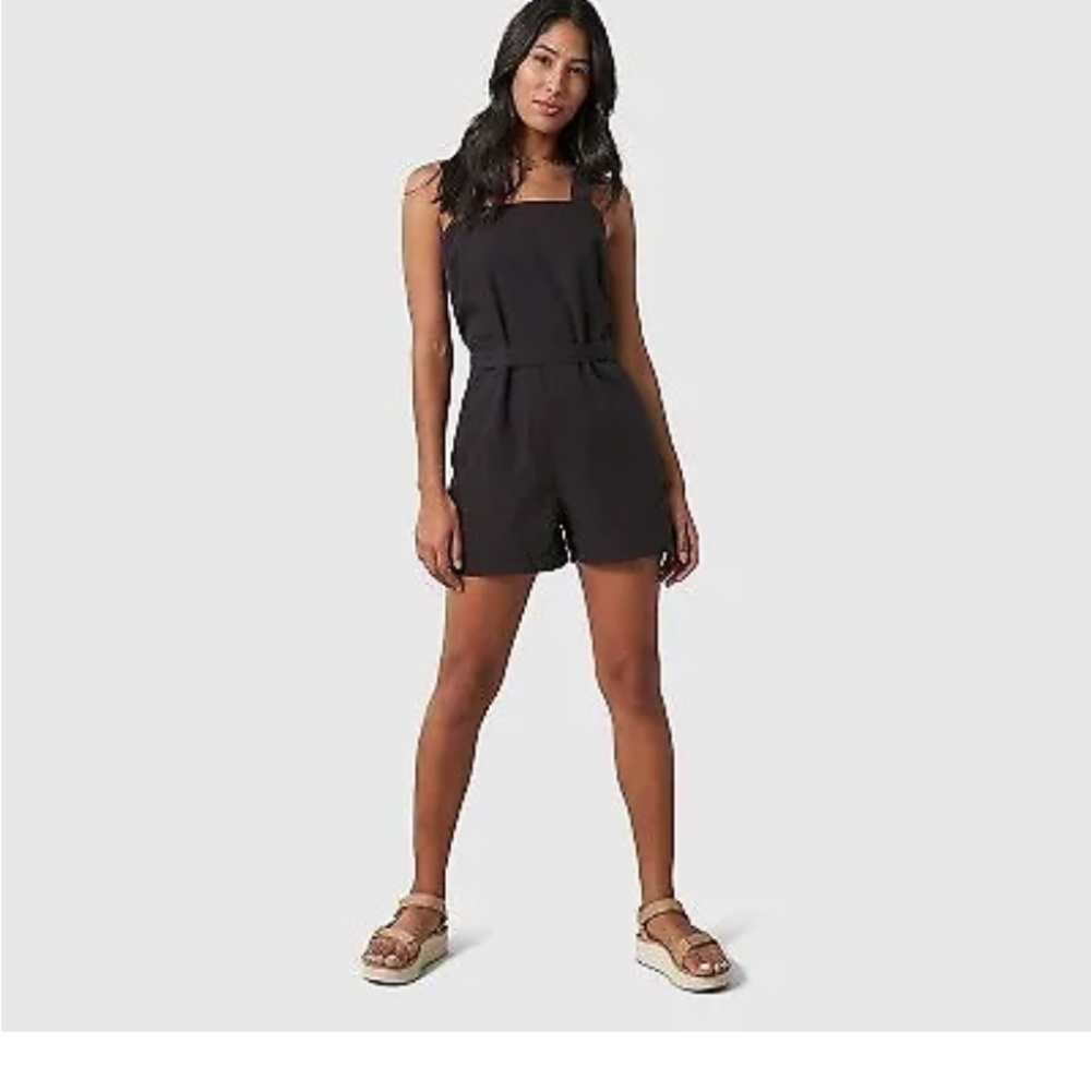 United By Blue Women's Size
Medium Black 100% Organic
Cotton Retro Romper new - Picture 3 of 12